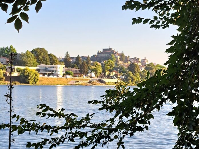 Vistas ao río Miño e Conxunto Histórico de Tui